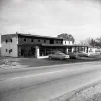 BS1030-Decatur_Boat_Shop_10-30-1957_129.jpg