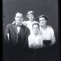 http://omeka.decaturlibrary.org/files/original/ba6e8cedd1931229b7cc2786720f5b6b.jpg