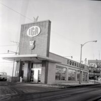 BS1686-IGA Foodliner 437 N Broadway 1969-106.jpg